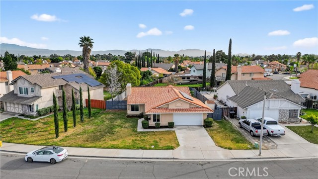 4595 Bronson, San Bernardino CA: https://media.crmls.org/medias/2c974d16-75f6-4e87-af7f-72b5c756659c.jpg