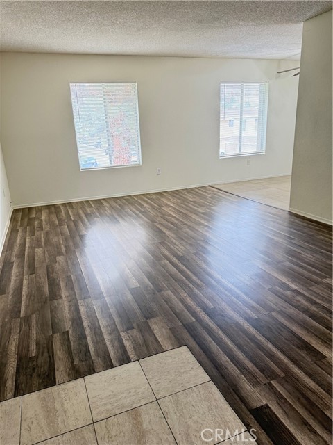 420 E Blueridge Avenue, Orange CA: https://media.crmls.org/medias/2c978921-db6b-4f38-b207-f405539292cf.jpg