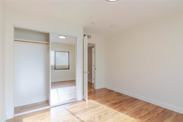 Detail Gallery Image 8 of 17 For 1466 Tamarind Ave #103,  Los Angeles,  CA 90028 - 2 Beds | 2 Baths