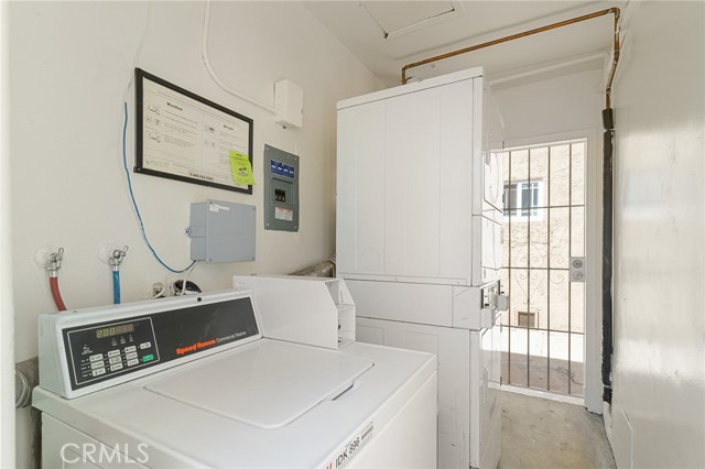 841 Cherry Avenue, Long Beach CA: https://media.crmls.org/medias/2c97c7cc-3711-49cc-9cde-9e1841330b40.jpg