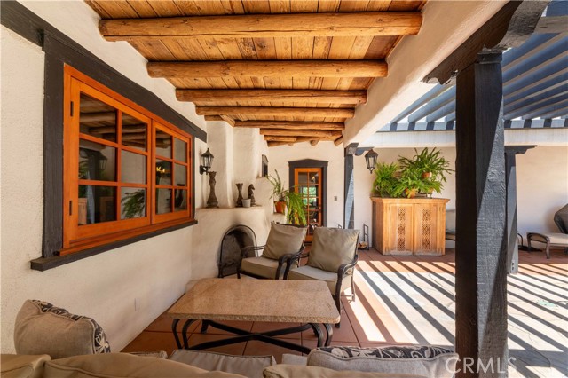1615 Halsey Street, Redlands CA: https://media.crmls.org/medias/2c9866da-c1ac-4bb0-a329-866da8622269.jpg