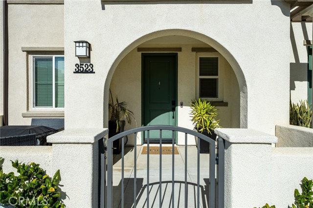 Detail Gallery Image 2 of 43 For 3523 Brody, Oceanside,  CA 92056 - 4 Beds | 3/1 Baths