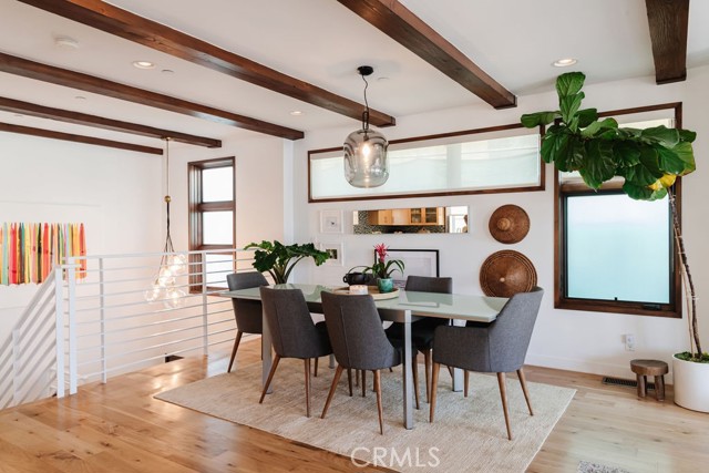 428 21st Place, Manhattan Beach, California 90266, 3 Bedrooms Bedrooms, ,2 BathroomsBathrooms,Residential,Sold,21st,SB23125584