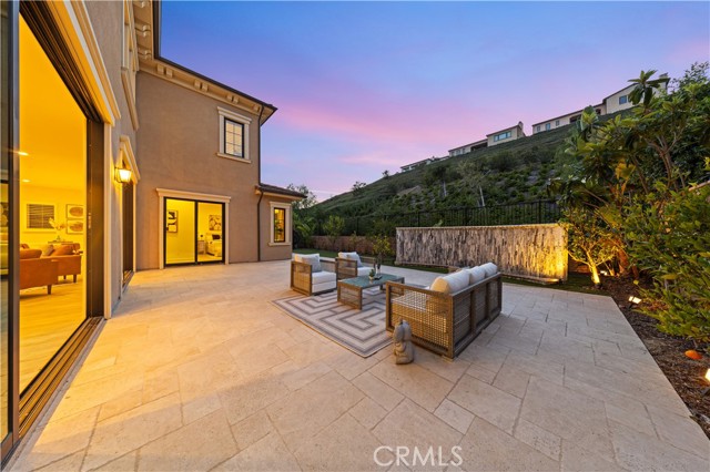 Detail Gallery Image 2 of 68 For 111 Great Oak, Irvine,  CA 92602 - 5 Beds | 5/1 Baths