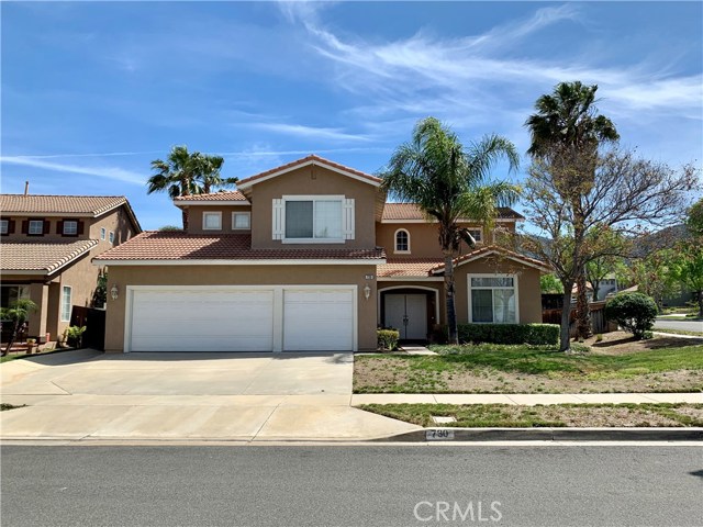 730 Sky Ridge Dr, Corona, CA 92882