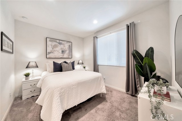 Detail Gallery Image 6 of 43 For 2132 Lacy Crossing Dr, Santa Ana,  CA 92701 - 4 Beds | 3/1 Baths