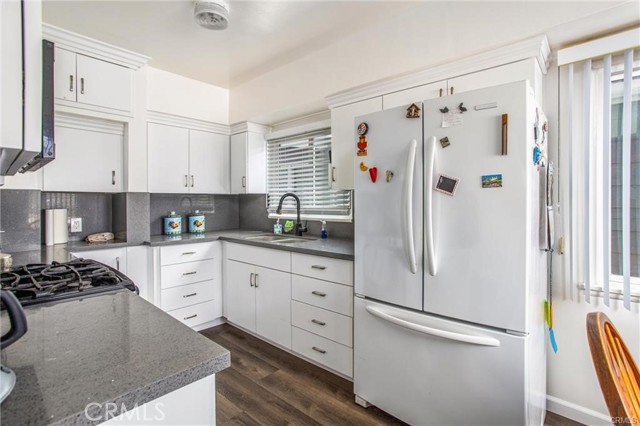 Detail Gallery Image 18 of 28 For 1408 W Oceanfront, Newport Beach,  CA 92661 - – Beds | – Baths