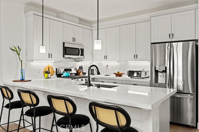 Detail Gallery Image 3 of 29 For 1174 Tiburon, San Luis Obispo,  CA 93401 - 3 Beds | 2/1 Baths