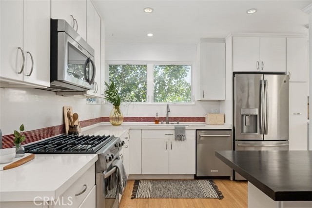 1344 Marine Avenue, Manhattan Beach, California 90266, 3 Bedrooms Bedrooms, ,1 BathroomBathrooms,Residential,Sold,Marine,SB21218449