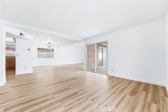 Detail Gallery Image 20 of 33 For 300 Mildred, Perris,  CA 92571 - 4 Beds | 2/1 Baths