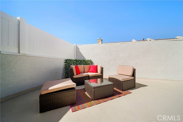 2012 Manhattan Beach Boulevard, Redondo Beach, California 90278, 2 Bedrooms Bedrooms, ,2 BathroomsBathrooms,Residential,For Sale,Manhattan Beach Boulevard,PV25192906