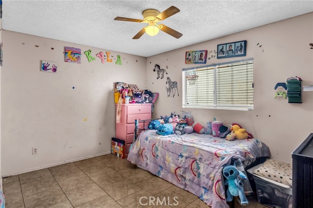 1137 Express Circle, Colton CA: https://media.crmls.org/medias/2c9cfdb0-fea1-49b7-969a-c6ee3197d864.jpg