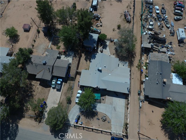 14136 Osage Road, Apple Valley CA: https://media.crmls.org/medias/2c9d58e7-ff11-4236-802b-eba50ed0229f.jpg