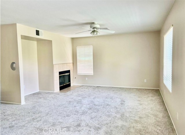 Detail Gallery Image 12 of 32 For 32040 Poppy Way, Lake Elsinore,  CA 92532 - 4 Beds | 2/1 Baths