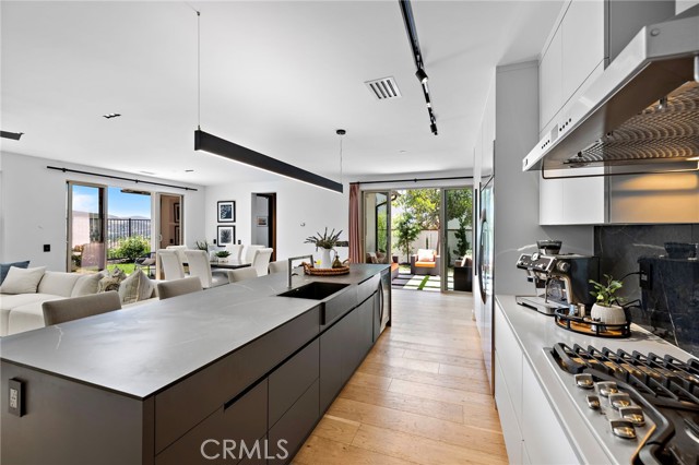 26 Cache Street, Rancho Mission Viejo CA: https://media.crmls.org/medias/2c9e6499-7f2b-4960-a237-5941c4f61159.jpg