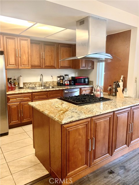 515 Meyer Lane, Redondo Beach, California 90278, 2 Bedrooms Bedrooms, ,1 BathroomBathrooms,Residential,Sold,Meyer,PW21191268