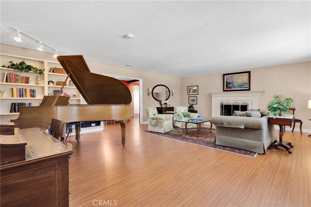 MLS #HD26112198 image #7