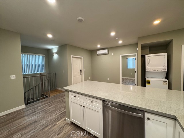 Detail Gallery Image 5 of 29 For 621 N Normandie Ave, Los Angeles,  CA 90004 - 5 Beds | 5 Baths