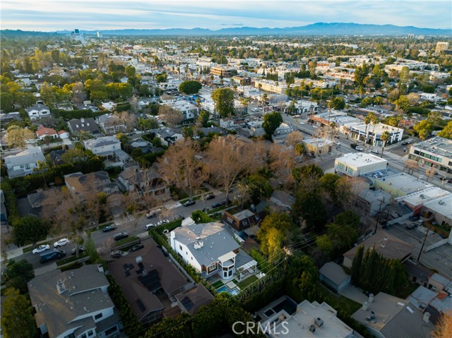 4164 Sunnyslope Avenue, Sherman Oaks CA: https://media.crmls.org/medias/2ca18fb7-011f-4a79-b000-d2500b313ff4.jpg