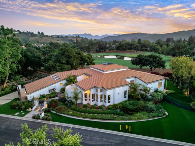 4514 Rayburn Street, Westlake Village CA: https://media.crmls.org/medias/2ca2f19f-e14d-412e-abda-e4443f7b8a23.jpg