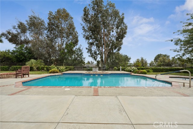 24805 Morning Mist Drive, Moreno Valley CA: https://media.crmls.org/medias/2ca34890-5227-473b-85e7-c7f24f5f6316.jpg