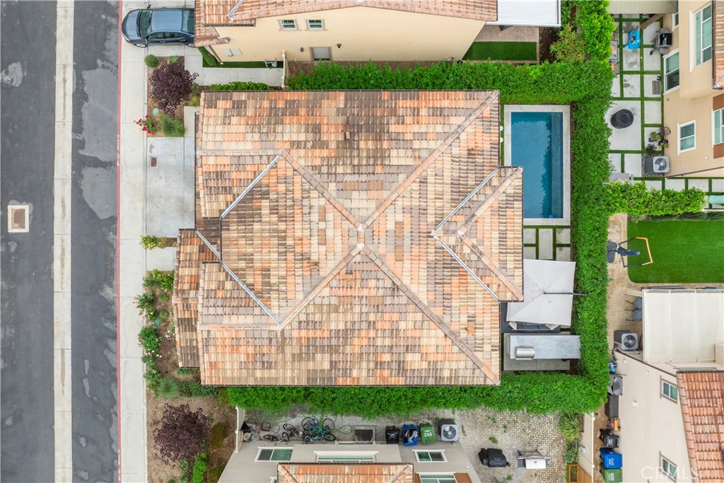 https://media.crmls.org/medias/2ca3999b-42e3-48c3-b28d-bf2114a23b7b.jpg?preset=X-Large