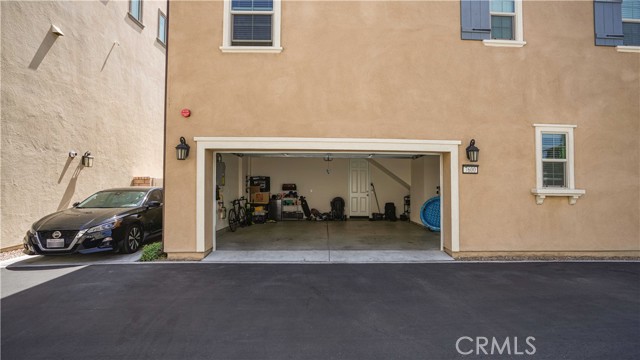 7600 Channel View Street, Chino CA: https://media.crmls.org/medias/2ca48684-1625-41e8-bc62-6f7d9ba7c5d1.jpg