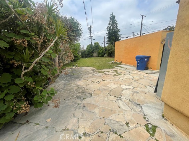 1821 S Curson Avenue, Los Angeles, California 90019, 3 Bedrooms Bedrooms, ,2 BathroomsBathrooms,Residential,For Sale,1821 S Curson Avenue,CRIV25014670