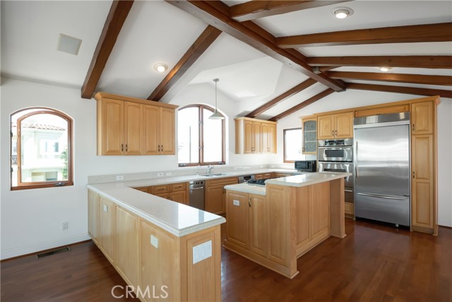 232 2nd Street, Manhattan Beach, California 90266, 3 Bedrooms Bedrooms, ,3 BathroomsBathrooms,Residential,Sold,2nd,SB22207047