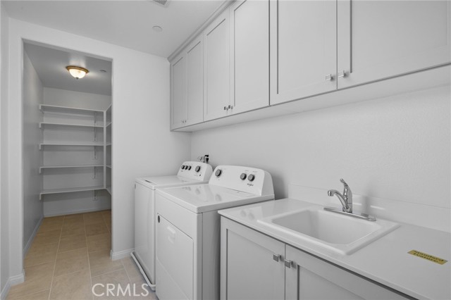 5808 Levanto Street, Bakersfield CA: https://media.crmls.org/medias/2ca5a9b1-6b2f-47de-a0c3-04616270d8b5.jpg