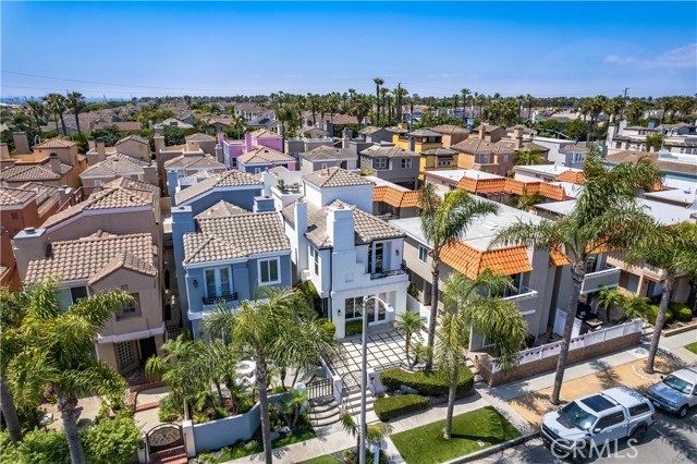 311 22nd Street, Huntington Beach CA: https://media.crmls.org/medias/2ca61e2b-aefe-4f0c-a4db-d7daa17a486a.jpg