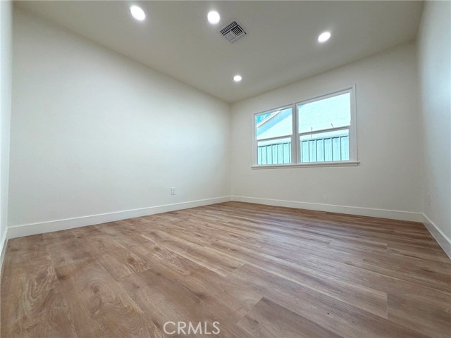 Detail Gallery Image 6 of 10 For 1308 Bussey, San Bernardino,  CA 92405 - 4 Beds | 2 Baths