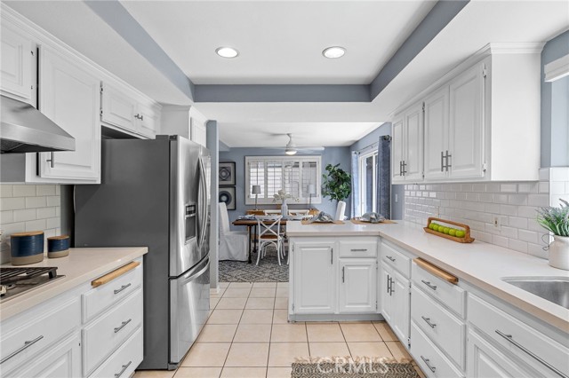 Kitchen, Breakfast Bar and Dining Room