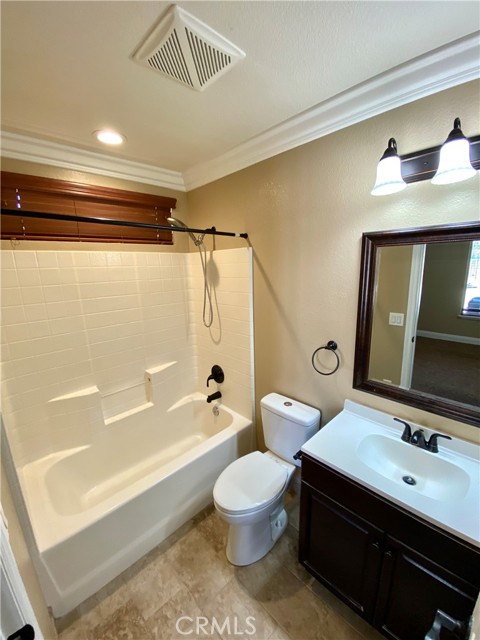 Detail Gallery Image 12 of 22 For 14805 Hidden Rock Ct, Victorville,  CA 92394 - 3 Beds | 2 Baths