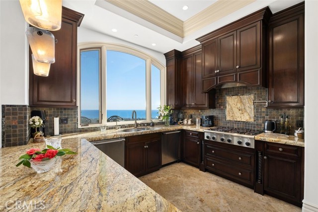 Detail Gallery Image 5 of 73 For 10 Cresta Del Sol, San Clemente,  CA 92673 - 6 Beds | 6/2 Baths