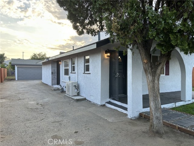 Detail Gallery Image 16 of 27 For 4832 Mitchell Ave, Riverside,  CA 92505 - 2 Beds | 2 Baths