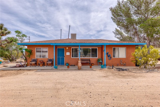 Detail Gallery Image 3 of 35 For 7625 Joshua View, Yucca Valley,  CA 92284 - 2 Beds | 1 Baths