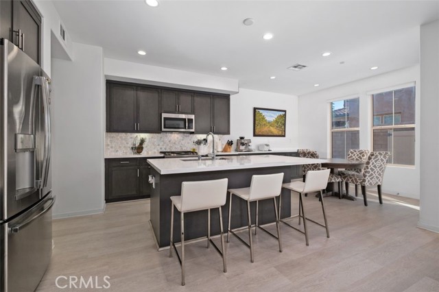 Detail Gallery Image 6 of 33 For 29 Prominence, Lake Forest,  CA 92630 - 3 Beds | 2/1 Baths