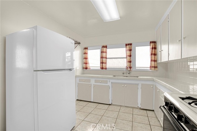 Detail Gallery Image 4 of 37 For 959 W 17th #1/2,  San Pedro,  CA 90731 - 1 Beds | 1 Baths