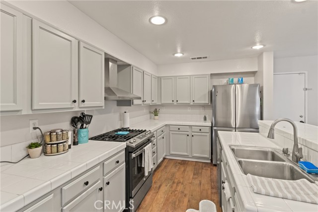 Detail Gallery Image 13 of 28 For 2614 Bellevue, Palmdale,  CA 93550 - 3 Beds | 3 Baths