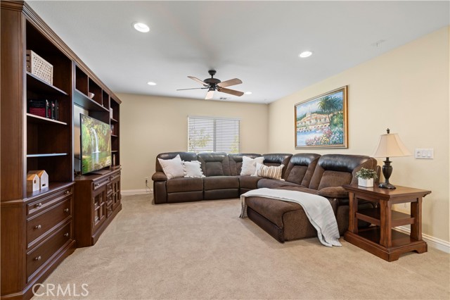 Detail Gallery Image 35 of 75 For 26520 Thackery Ln, Stevenson Ranch,  CA 91381 - 4 Beds | 4 Baths