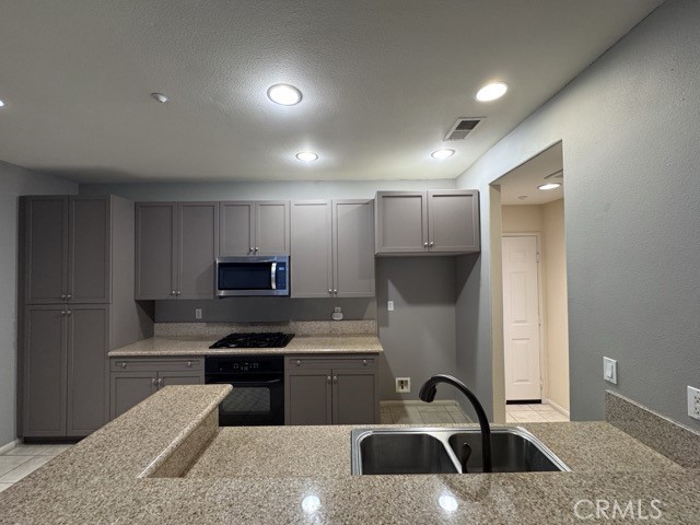 Detail Gallery Image 9 of 38 For 30505 Canyon Hills Rd #1302,  Lake Elsinore,  CA 92532 - 2 Beds | 2/1 Baths