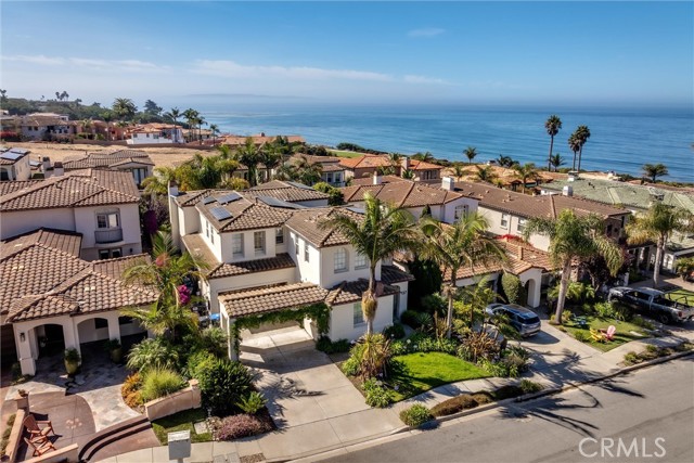 137 Beachcomber Drive, Pismo Beach CA: https://media.crmls.org/medias/2caa0319-3861-46f9-a671-83bdc7bc0141.jpg