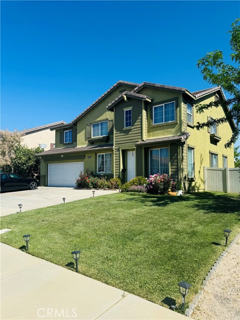 Detail Gallery Image 1 of 8 For 2151 Cork Oak St, Palmdale,  CA 93551 - 4 Beds | 3 Baths