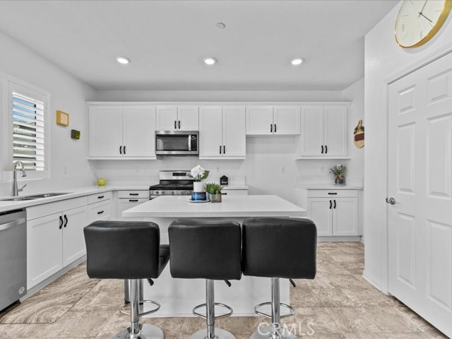 21300 Telegraph Road, Riverside CA: https://media.crmls.org/medias/2cab4422-401e-4164-9090-a5e9bb8b1798.jpg