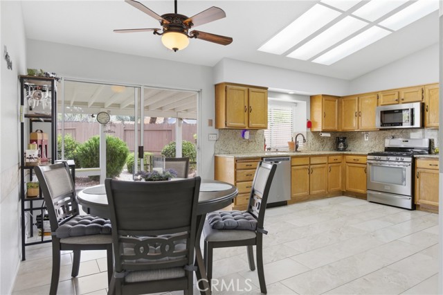 Detail Gallery Image 14 of 32 For 29492 Basie Circle, Menifee,  CA 92586 - 3 Beds | 2 Baths