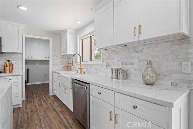 906 E Chalynn Avenue, Orange CA: https://media.crmls.org/medias/2cac20b5-d563-499b-9143-11476339ee87.jpg
