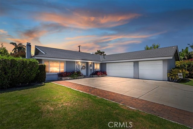 Detail Gallery Image 1 of 1 For 6582 Corrine Cir, Huntington Beach,  CA 92647 - 3 Beds | 2 Baths