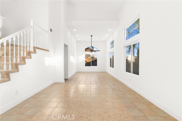 Detail Gallery Image 15 of 70 For 40132 White Leaf Ln, Murrieta,  CA 92562 - 5 Beds | 3 Baths