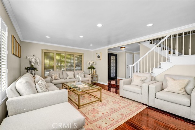 Detail Gallery Image 13 of 51 For 24541 Gardenstone Lane, West Hills,  CA 91307 - 3 Beds | 3 Baths